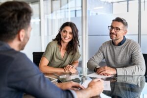 couple-meeting-with-lawyer